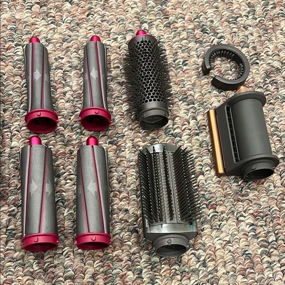 Dyson Hair Styling Tool Set Attachments - Picture 4 of 6